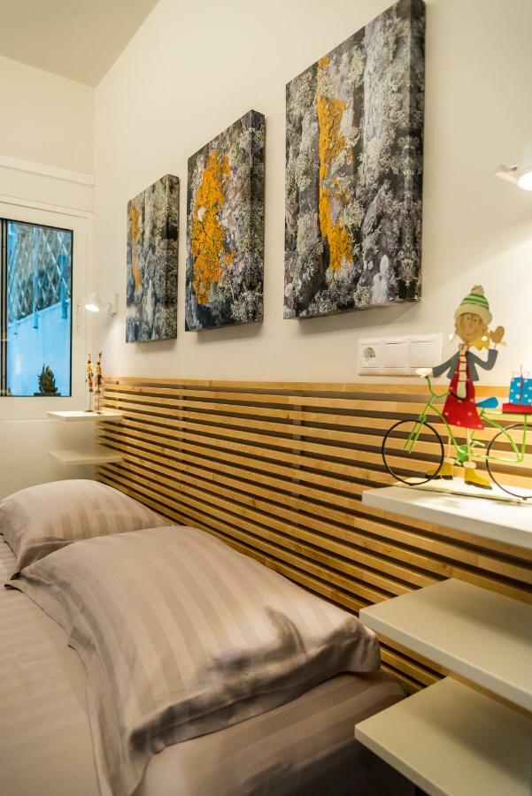 Central Cozy Studio With A Secret Garden Atenas Exterior foto