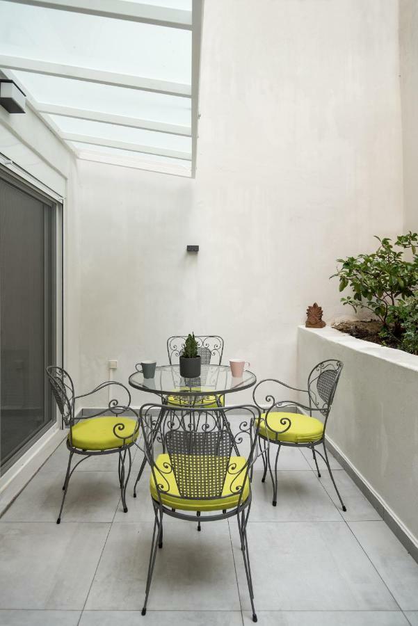 Central Cozy Studio With A Secret Garden Atenas Exterior foto